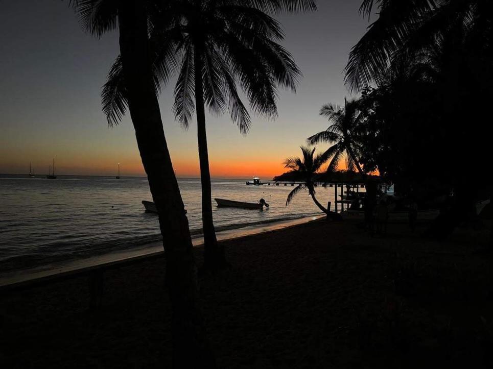 Mana Lagoon Backpackers 外观 照片